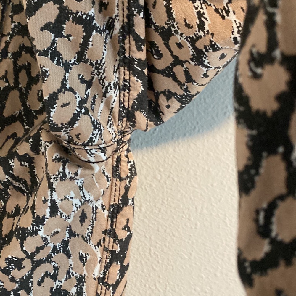 7 for All Mankind Leopard Rocker Pants - Picture 4 of 7